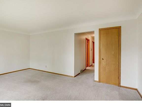 4th image of 1317 Ramsey St