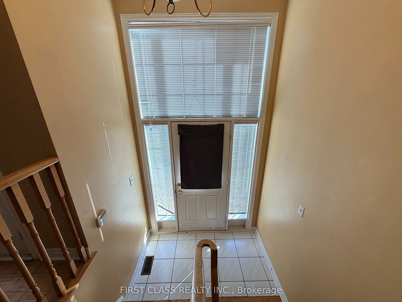 3 bed, $2,950 — Photo 2
