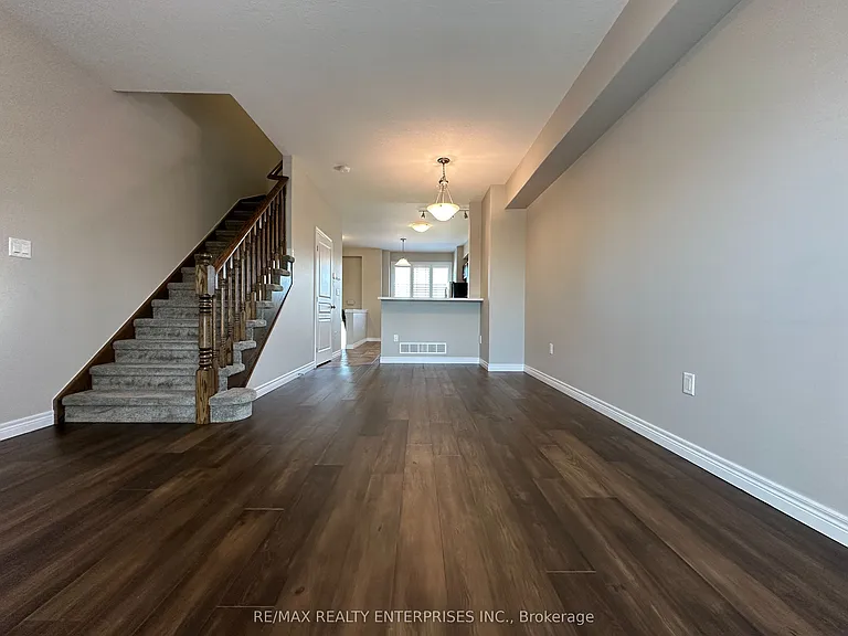 69 Edenrock Dr — Photo 17