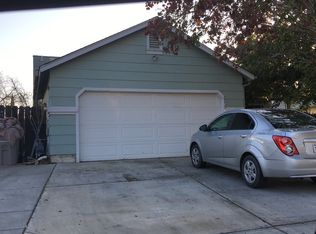 2235 Imperial Dr, Los Banos, CA 93635