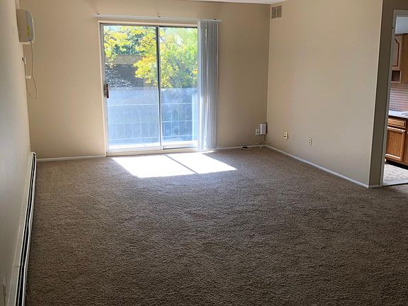 5th image of 1830 Axtell Dr APT 5