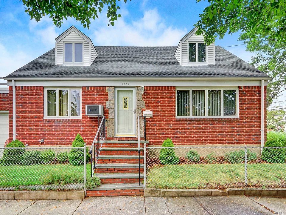 1st image of 1323 Lowell Ave