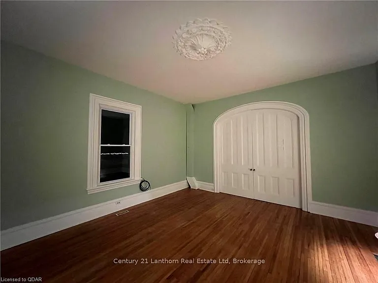 231 Albert St — Photo 7