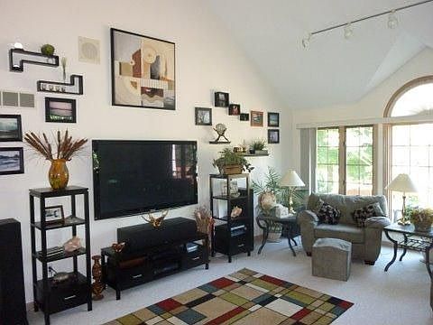 2nd image of 5613 Fox Hollow Ct