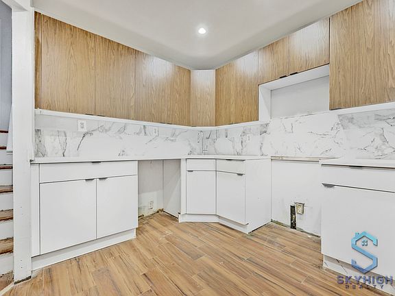 3rd image of 7210 Avenue M #3A