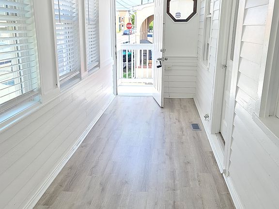 Enclosed Front Porch