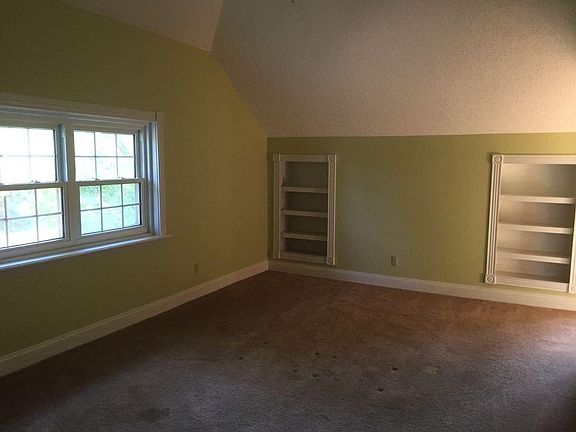 3rd image of 7134 Northmoor Dr