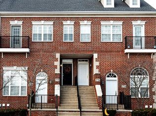 2730 Riverside Dr UNIT 26, Trenton, MI 48183