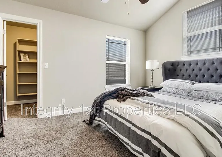 10509 Clubhouse Dr — Photo 9