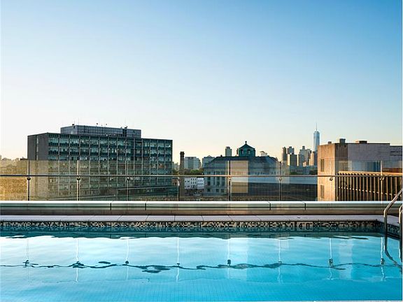 3rd image of 596 Pavonia Ave Penthouse 3-2