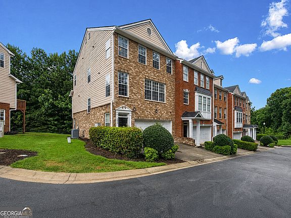 3rd image of 4658 Creekside Villas Way SE