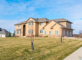 48022 Trading Post Rd, Sioux Falls, SD 57108