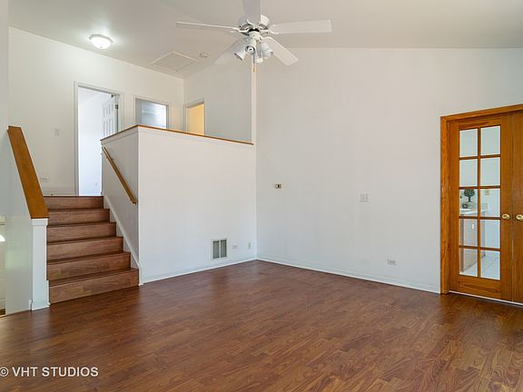 3rd image of 2020 Hollywood Ct