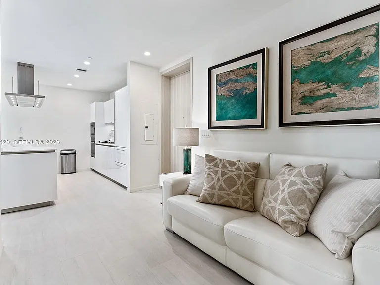 1000 Brickell Plz #Penthouse 6006 — Photo 10