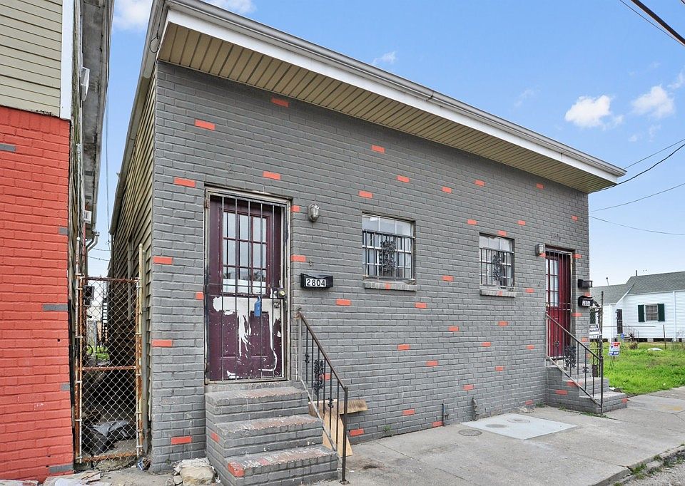 1st image of 2804 Philip St