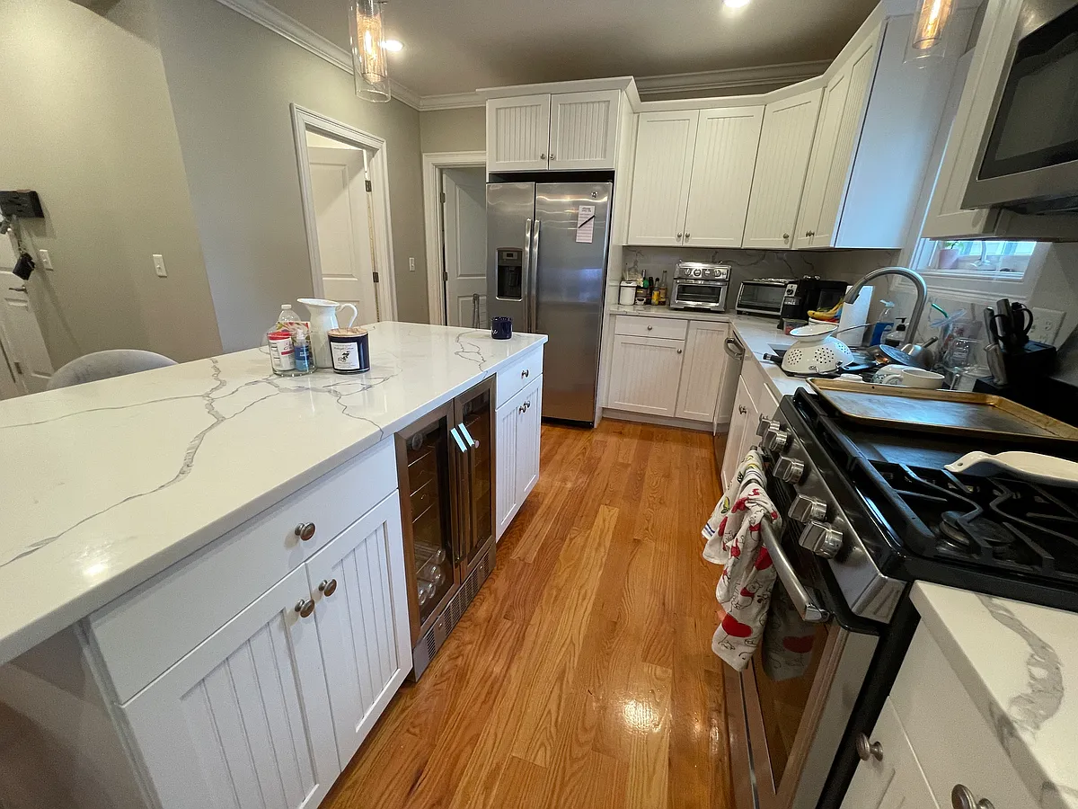 Building Photo - 118 Holland St #3