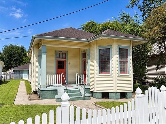 2nd image of 442 Friscoville Ave