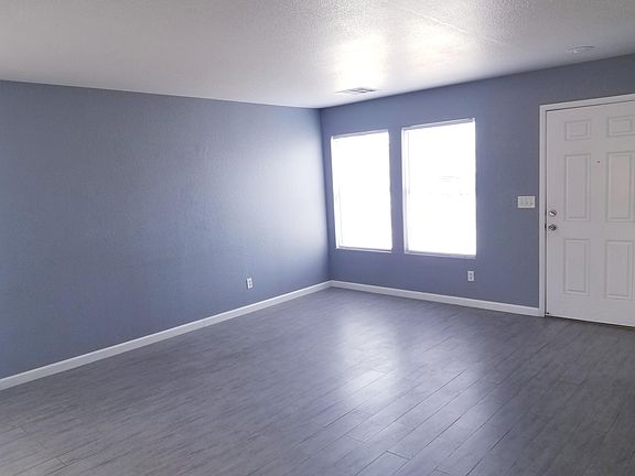3rd image of 11873 Magliana St