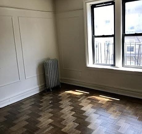 4th image of 4514 39th Pl APT 1D