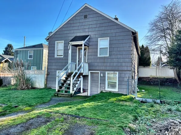 1736 4th St #1, Bremerton, WA 98337