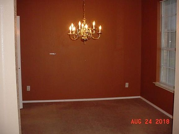 3rd image of 130 Wildwood Ct