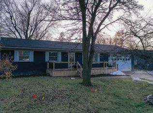 11967 Riverbend Dr, Grand Blanc, MI 48439