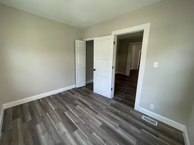 2720 Dupont Ave S #1 — Photo 14