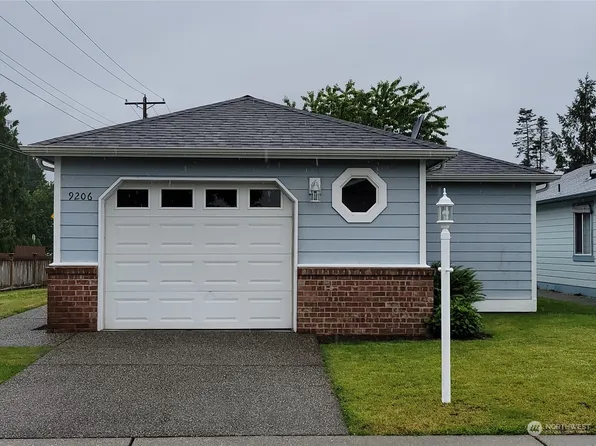 9206 45th Drive NE, Marysville, WA 98270
