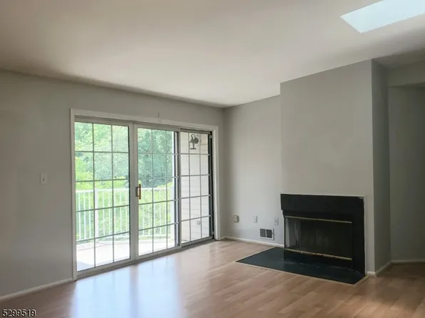 133 Rachel Ct, Franklin Park, NJ 08823