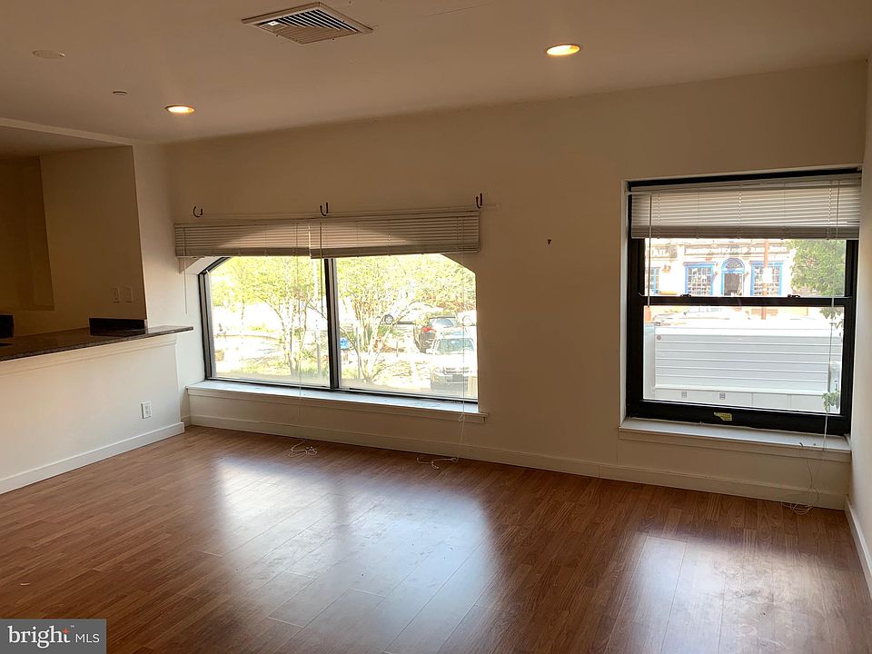 1st image of 530 S 2nd St APT 815