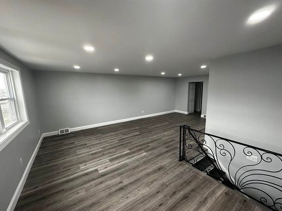 1st image of 2200 Benson St #2F