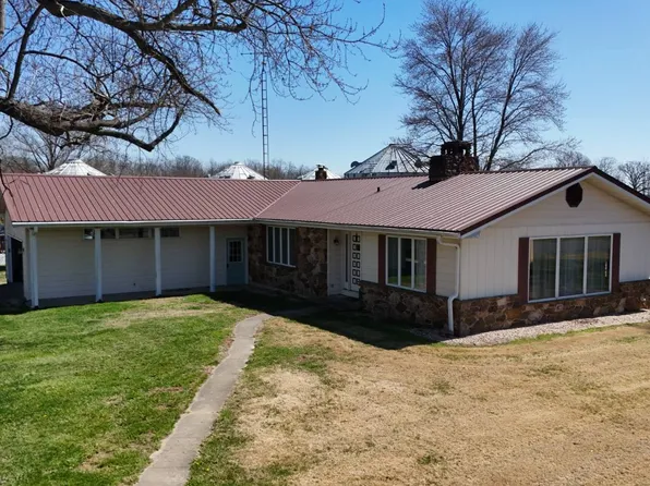 668 County Highway 13, Keenes, IL 62851