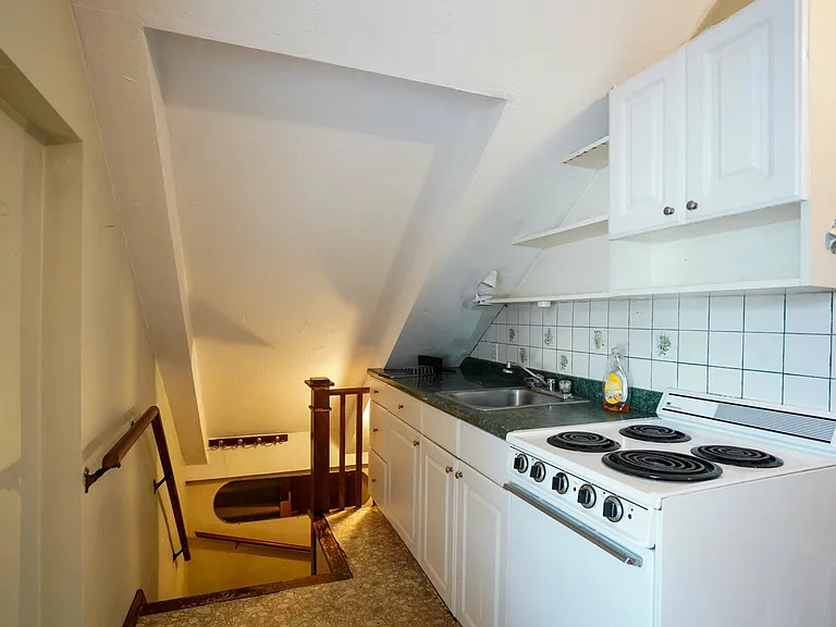 24 Oak Square Ave #2 — Photo 7