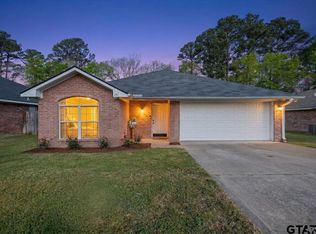 261 Frederick Cir, Flint, TX 75762