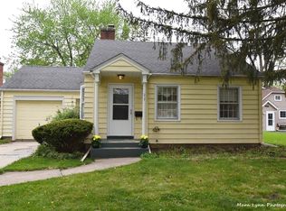 217 Ingleside Ave, Aurora, IL 60506