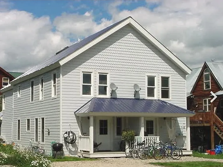 717 Gothic Ave #A — Photo 1