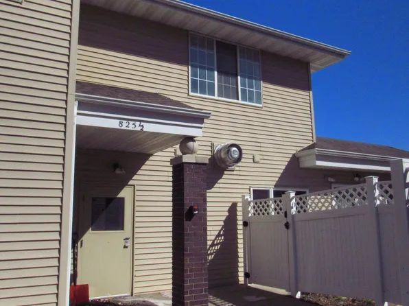 825 1/2 Pepperwood Ln #2, Iowa City, IA 52240