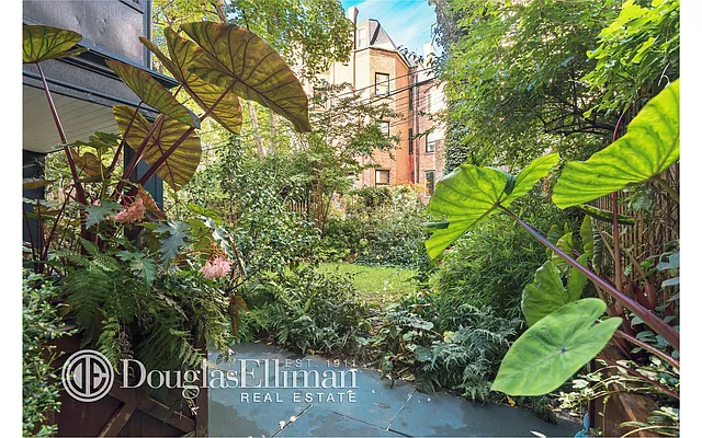 Rented by Douglas Elliman | media 19