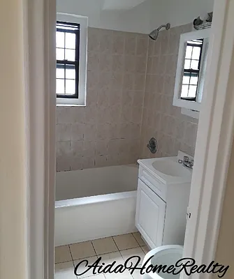 Sold by Aida Home Realty | media 6