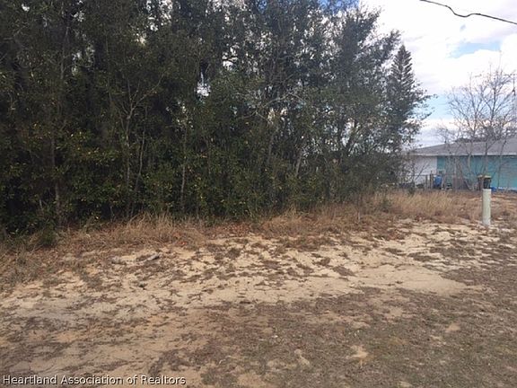 3rd image of 2768 W Southampton Rd