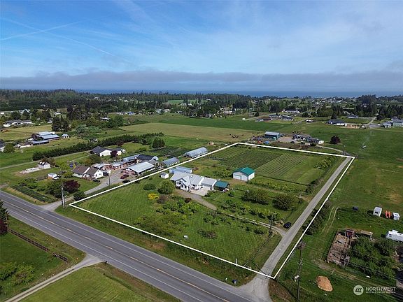 2nd image of 3811 Old Olympic Highway