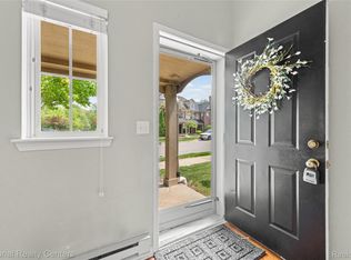 4048 Berkeley Ave, Canton, MI 48188