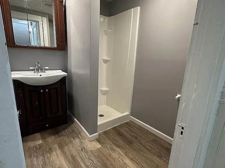 1654-1658 N Main St #1654 — Photo 5