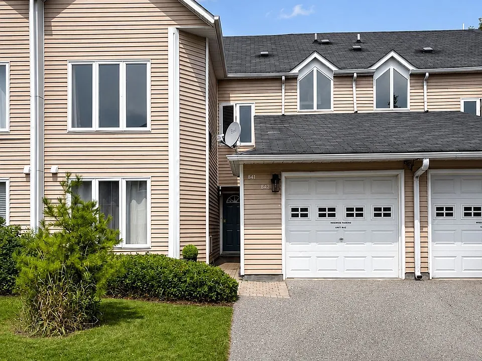 34 Dawson Dr #841A