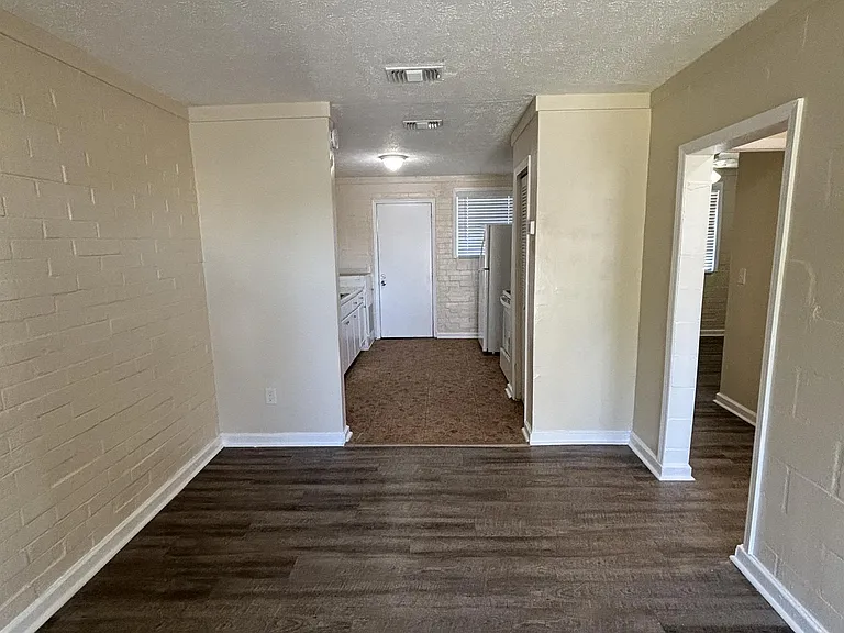 713 4th Ave S #713 — Photo 3