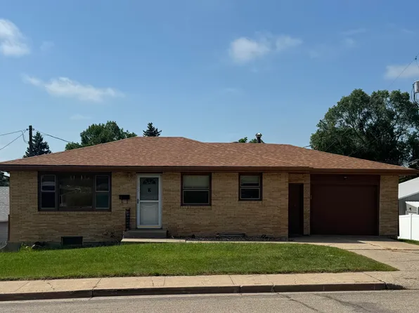 1305 2nd St NW, Mandan, ND 58554