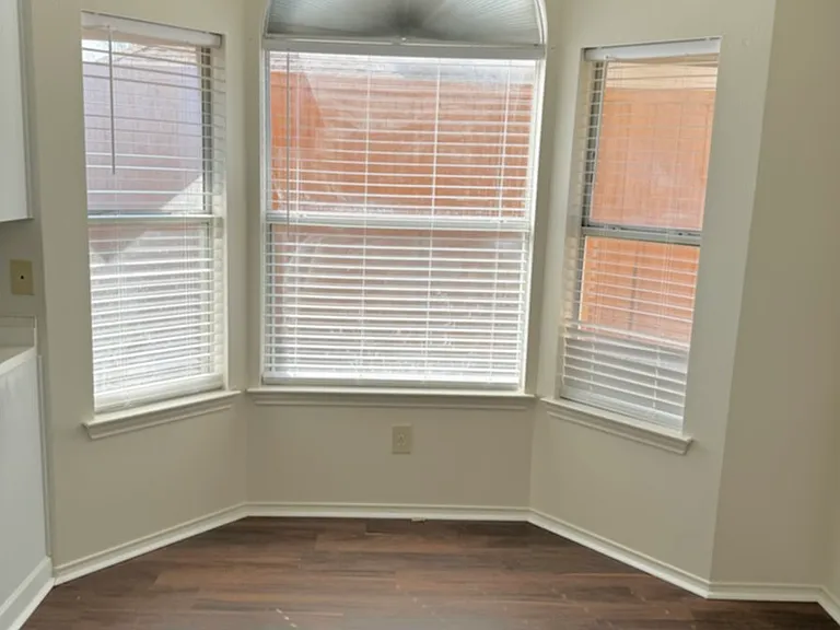 1506 Shalain Dr — Photo 5