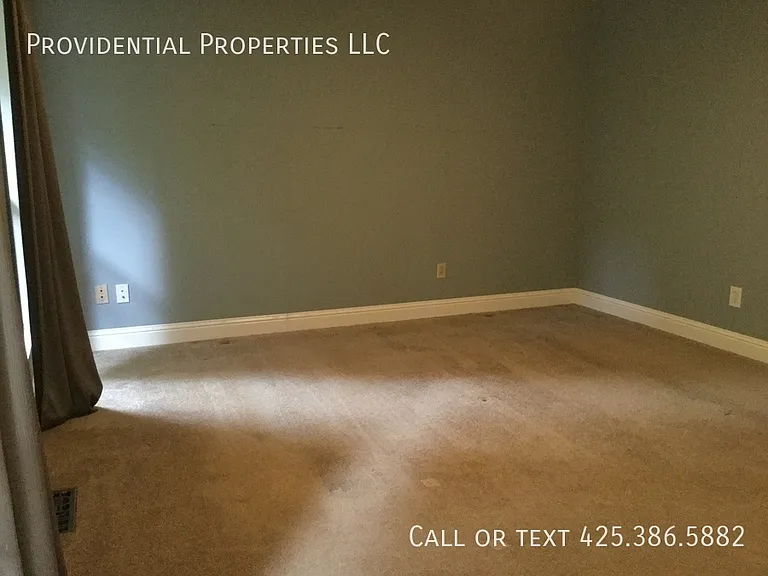 17009 NE 28th Pl — Photo 5
