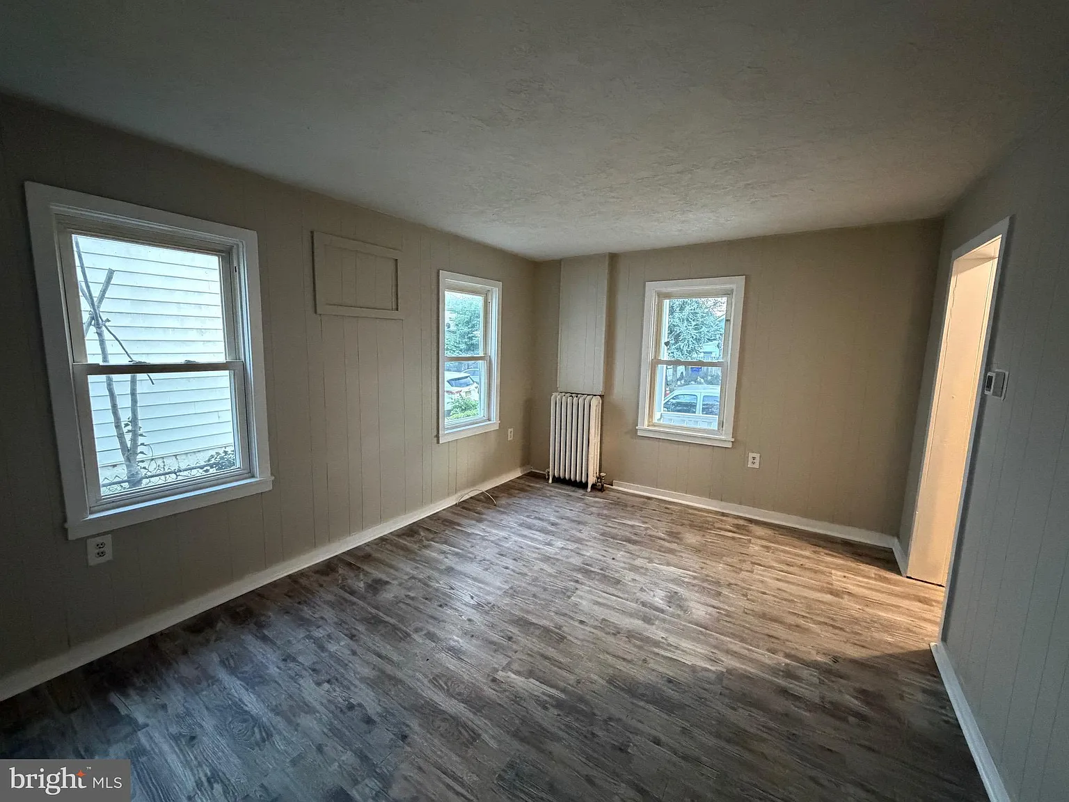 3 bed, 1284 sqft, $1,700 — Photo 3