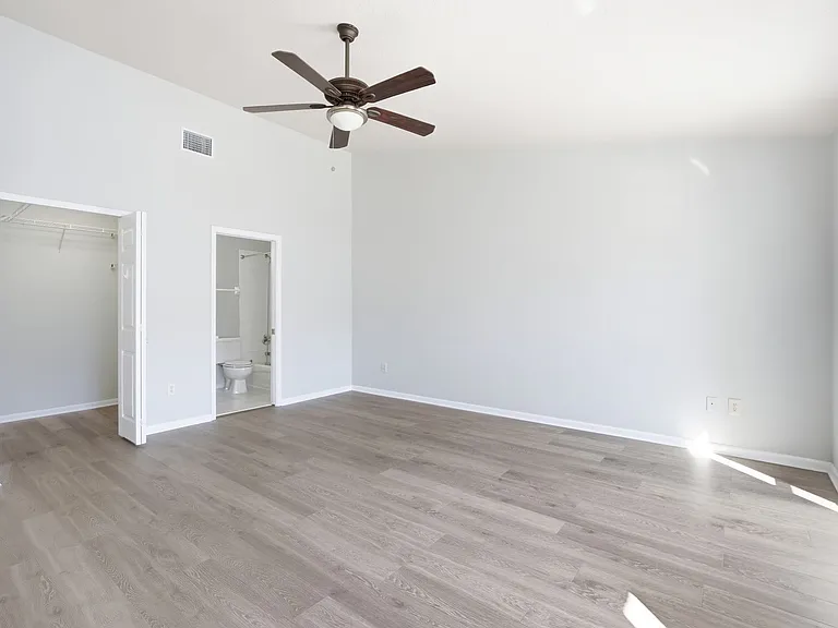 3731 W Cass St — Photo 15